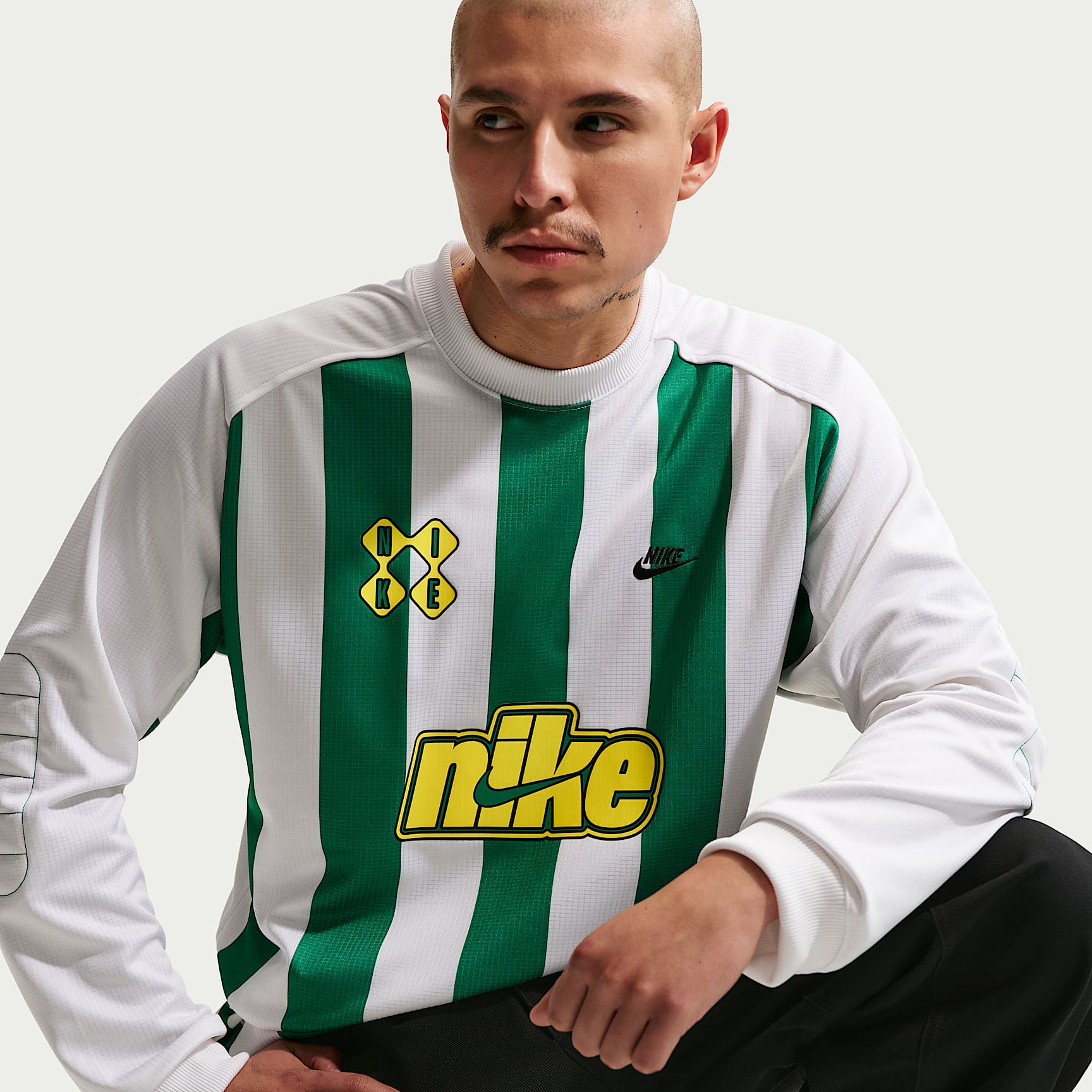 Nike Sportswear Club Men's Goalie Top. Nike.com